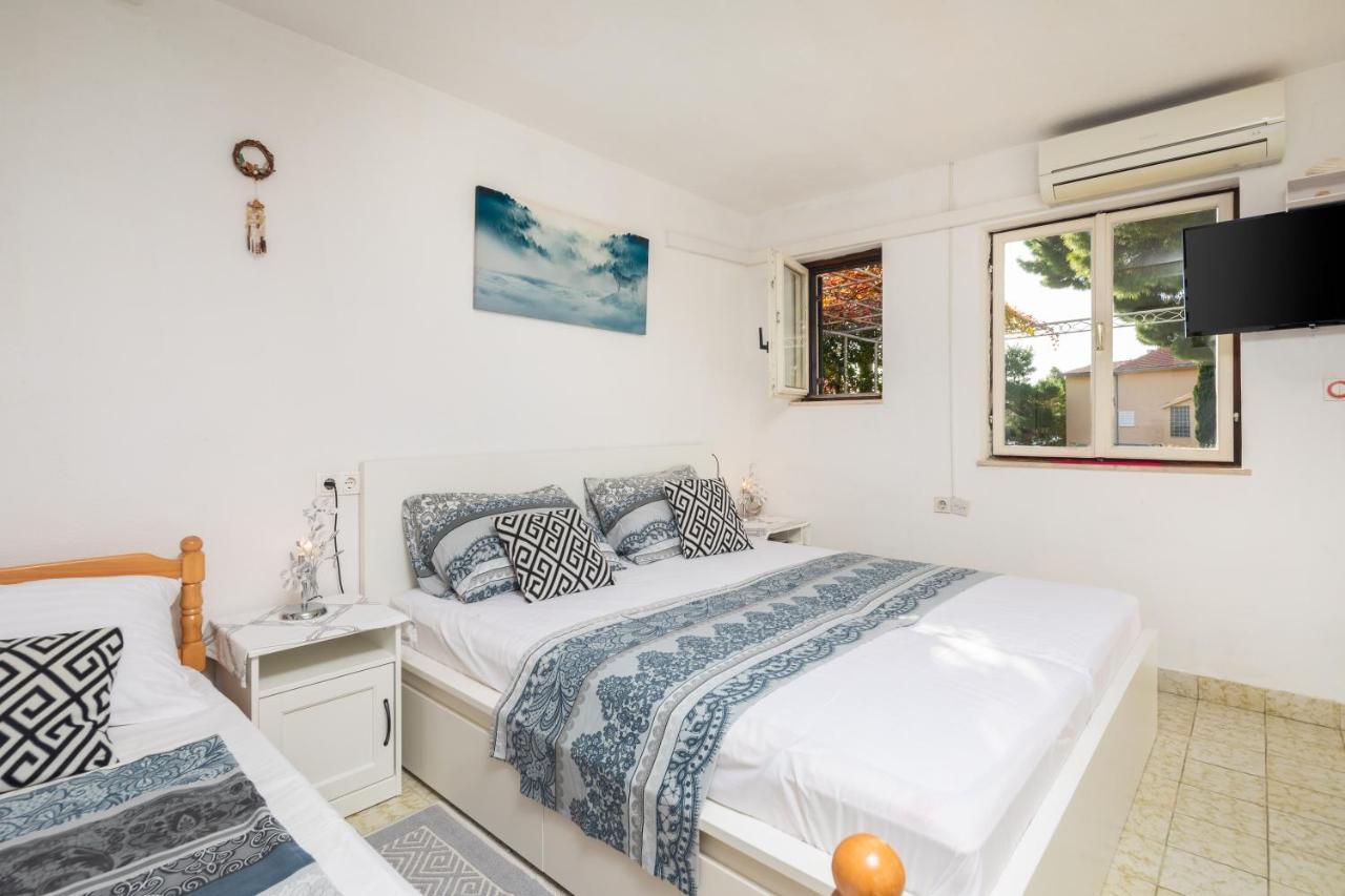 Urban Edge - Beach Apartments Omiš Dış mekan fotoğraf