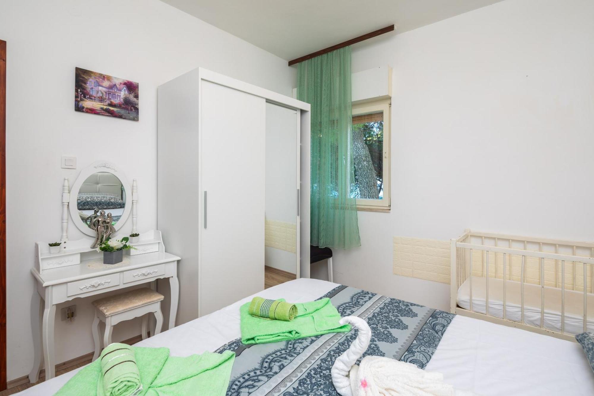 Urban Edge - Beach Apartments Omiš Dış mekan fotoğraf