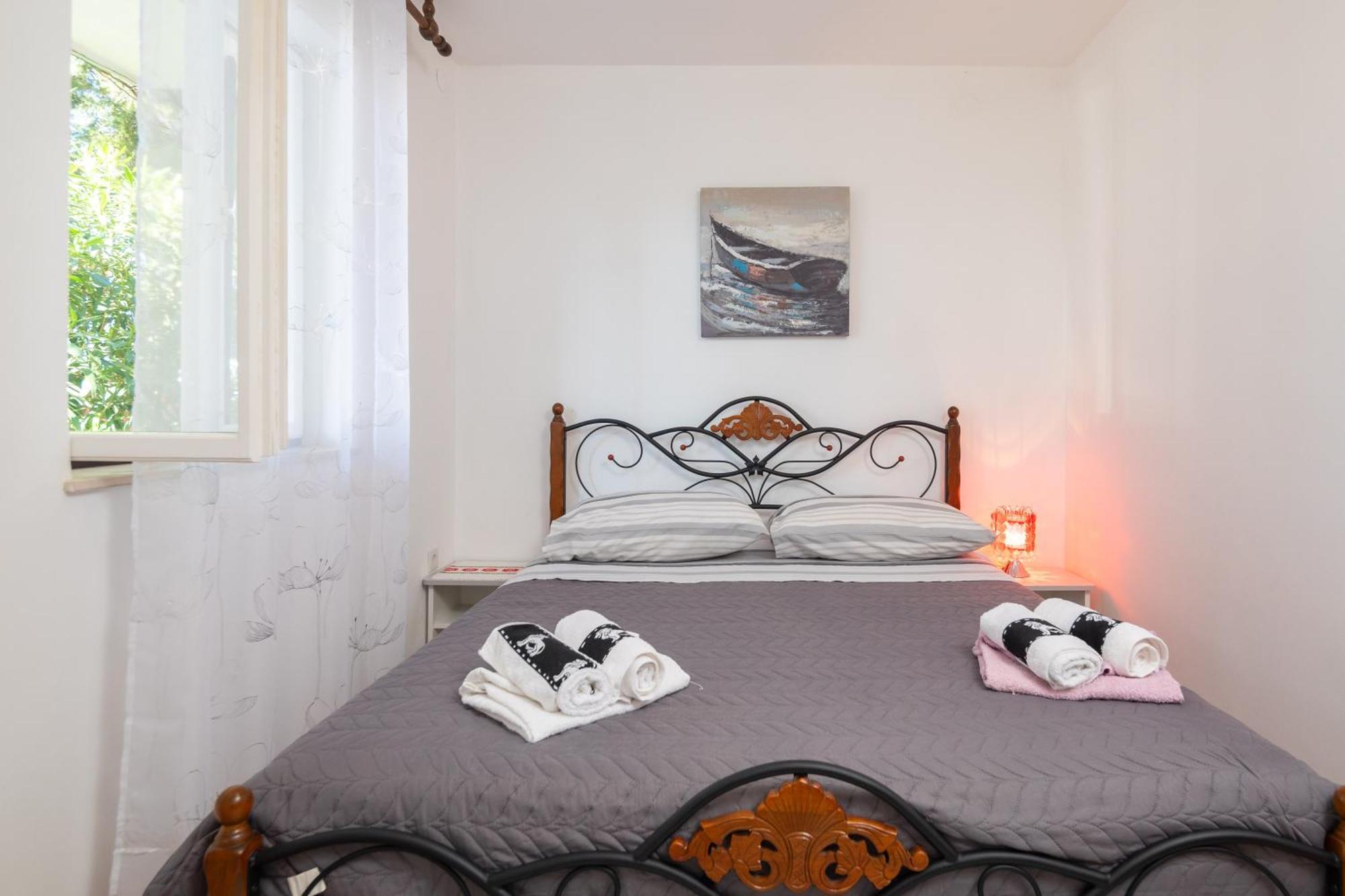 Urban Edge - Beach Apartments Omiš Dış mekan fotoğraf
