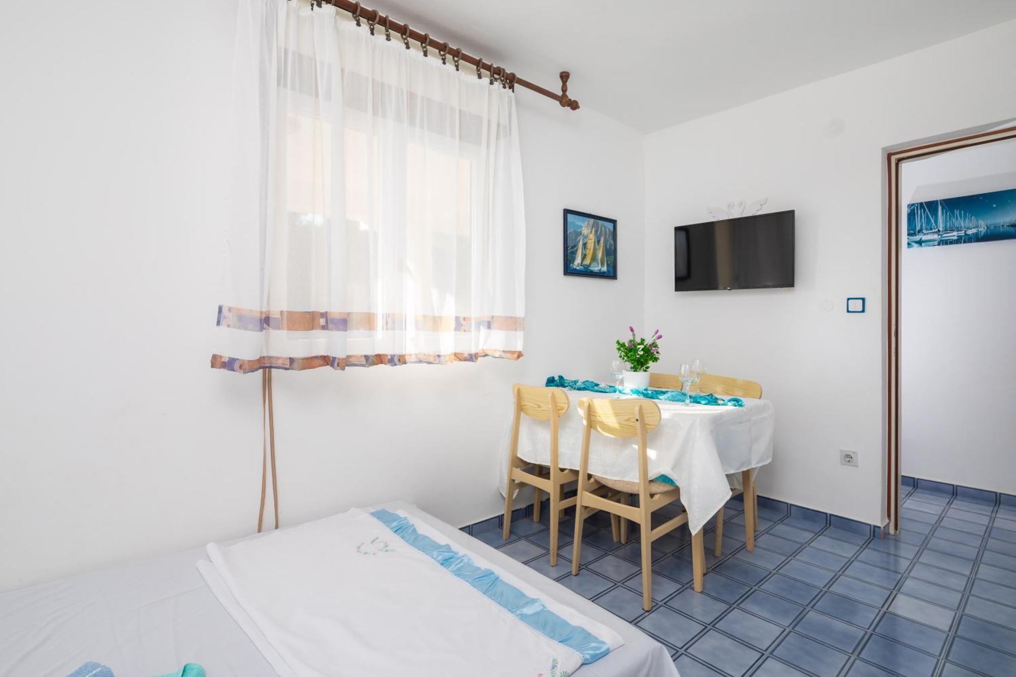Urban Edge - Beach Apartments Omiš Dış mekan fotoğraf