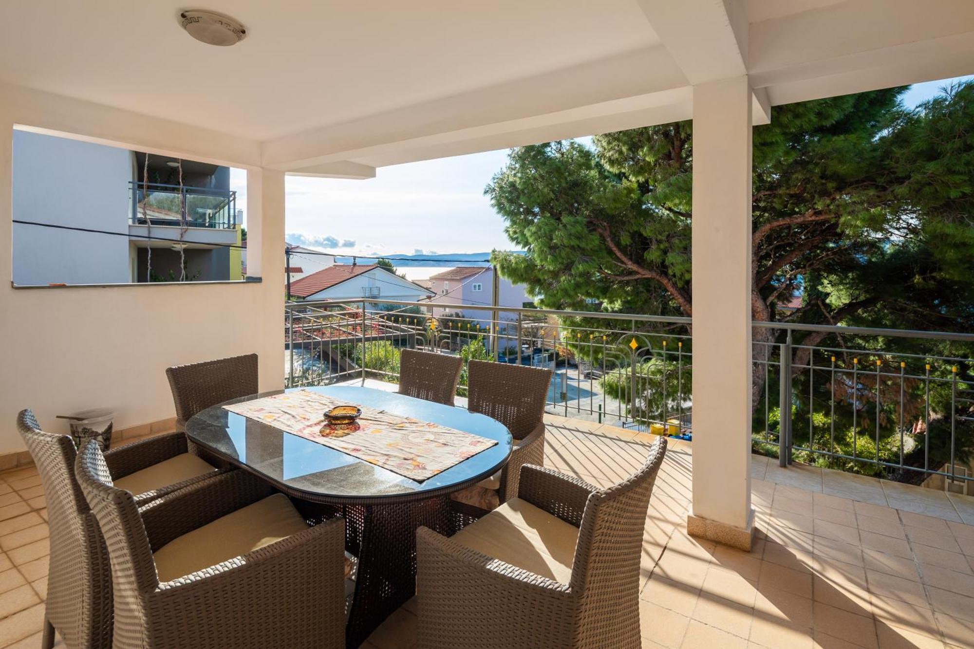 Urban Edge - Beach Apartments Omiš Dış mekan fotoğraf